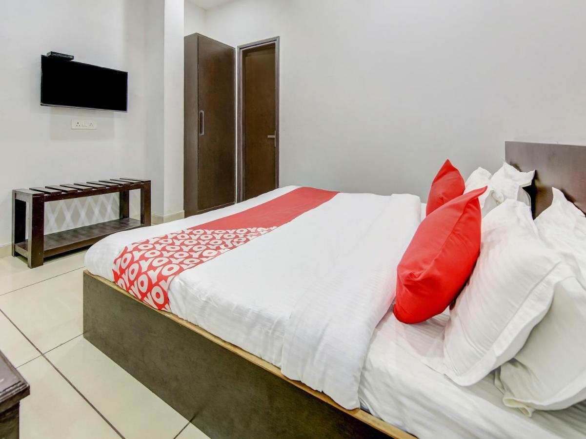 Oyo 27999 Hotel Deep Sirsa Ngoại thất bức ảnh