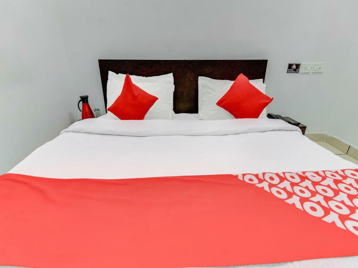 Oyo 27999 Hotel Deep Sirsa Ngoại thất bức ảnh