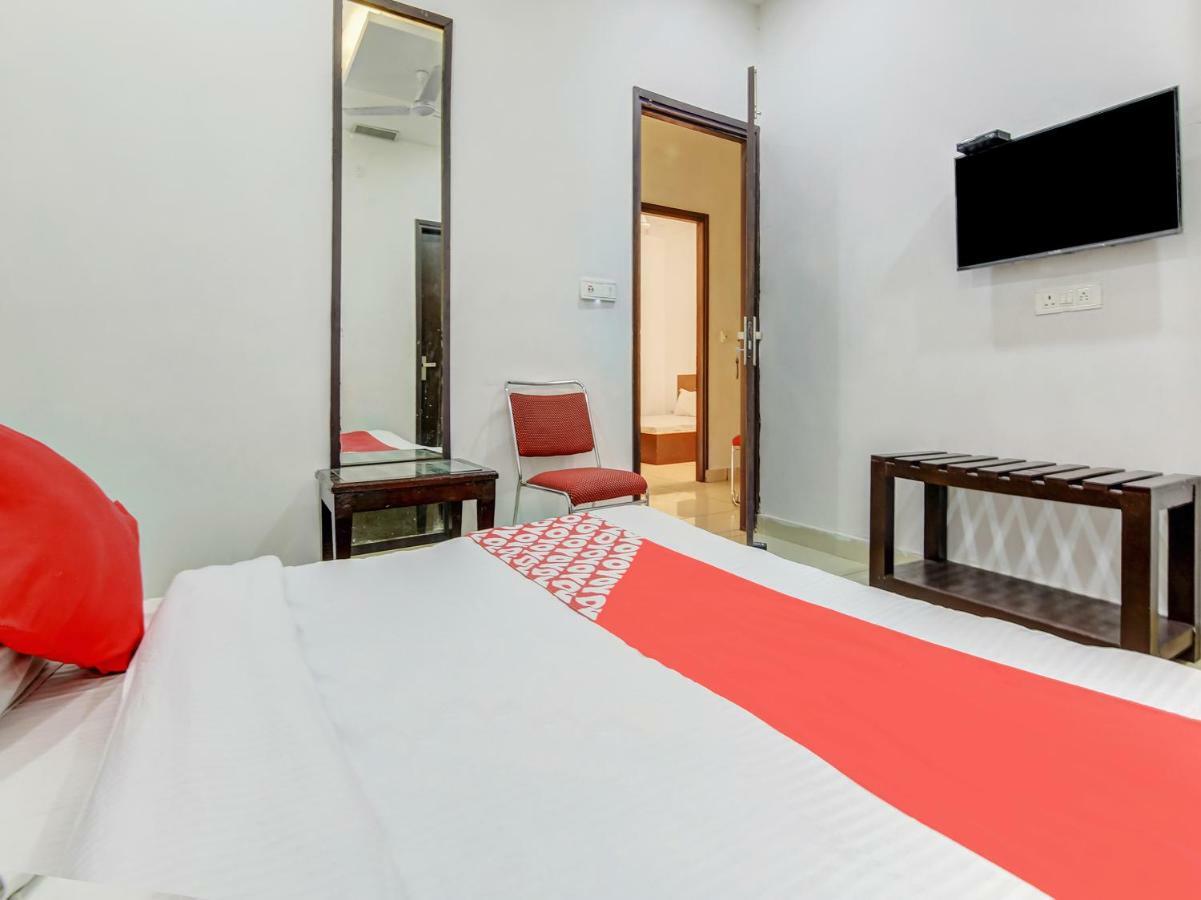 Oyo 27999 Hotel Deep Sirsa Ngoại thất bức ảnh