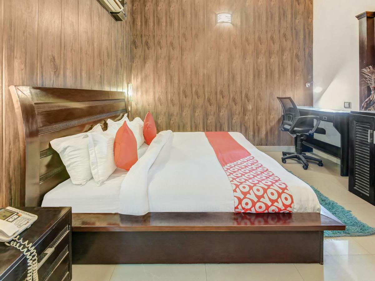 Oyo 27999 Hotel Deep Sirsa Ngoại thất bức ảnh