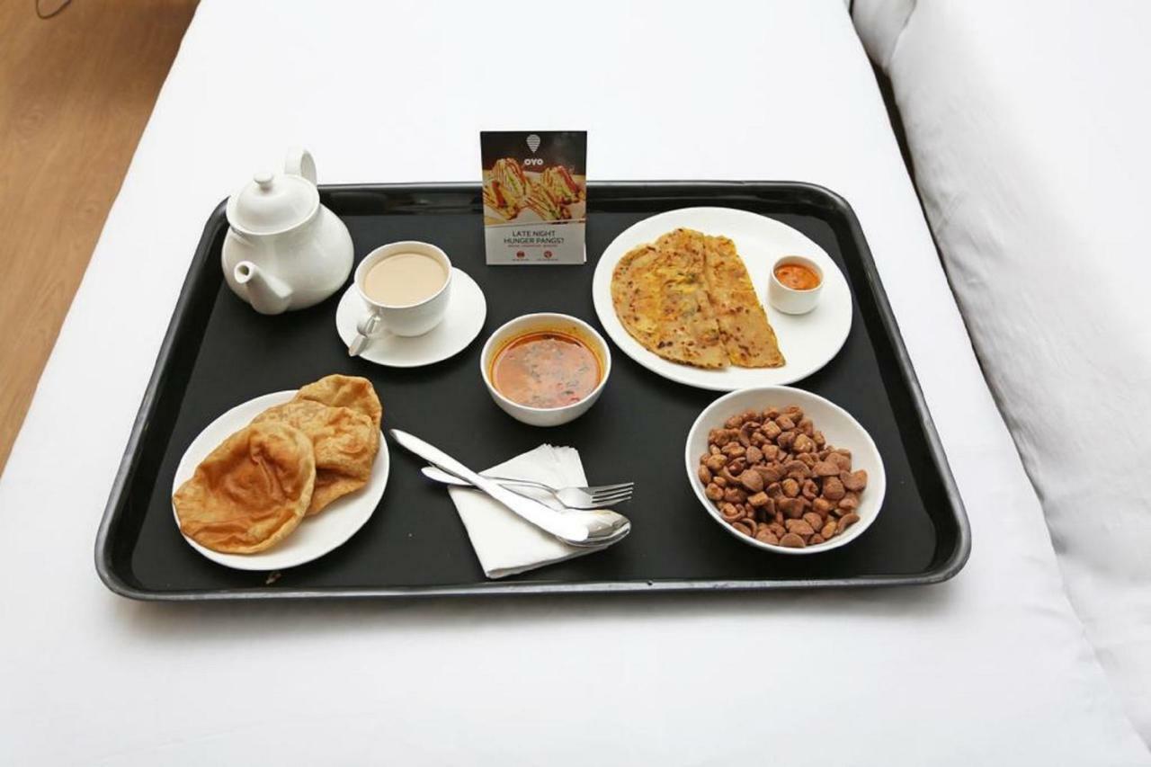 Oyo 27999 Hotel Deep Sirsa Ngoại thất bức ảnh